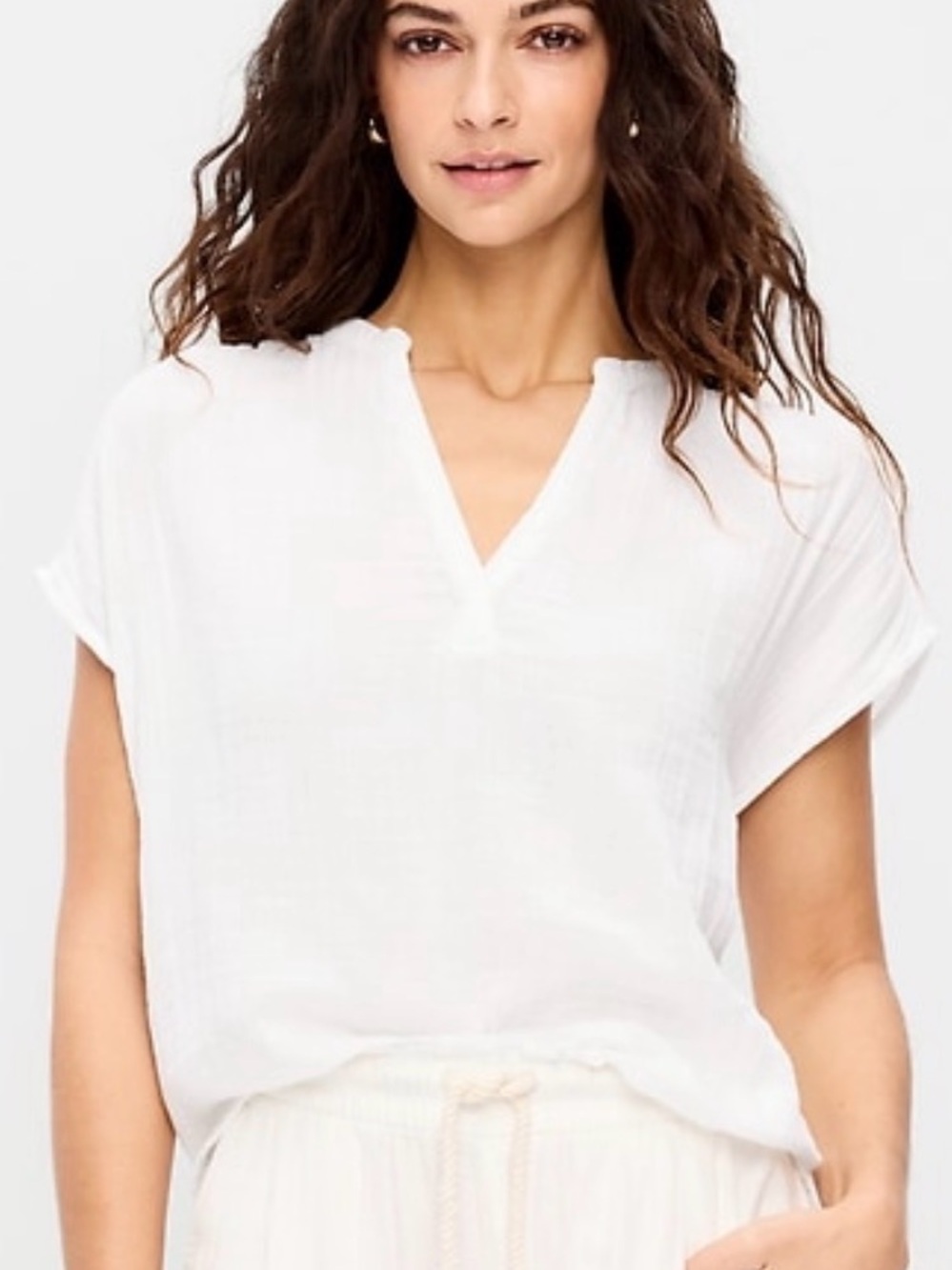 Old Navy White Split-Neck Short sleeve popover top